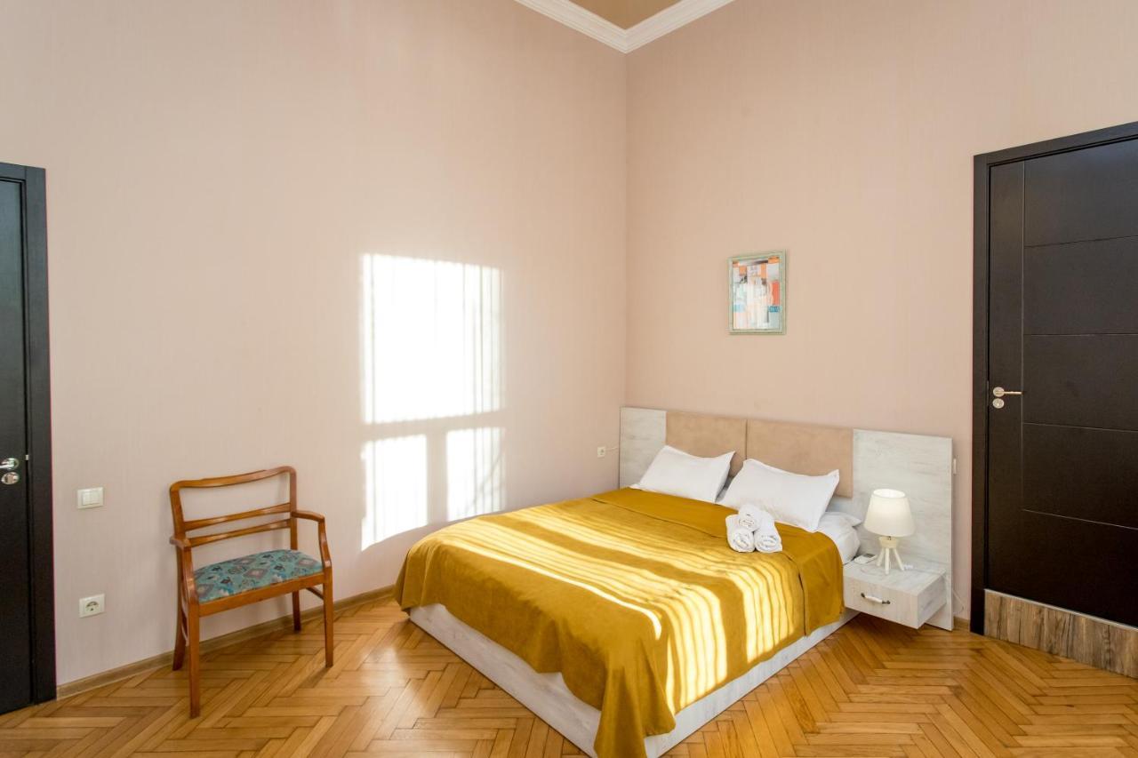 Hb Apartments Mari Brose Tbilisi Eksteriør bilde