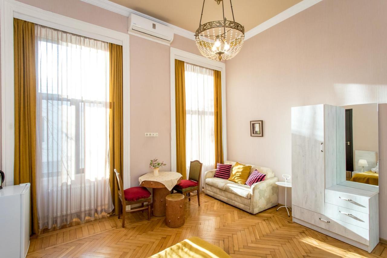 Hb Apartments Mari Brose Tbilisi Eksteriør bilde